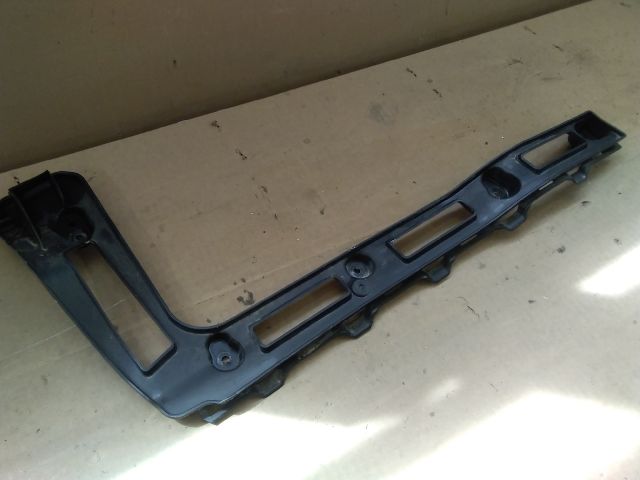 bontott FORD FOCUS III Csomagtérajtó Díszléc