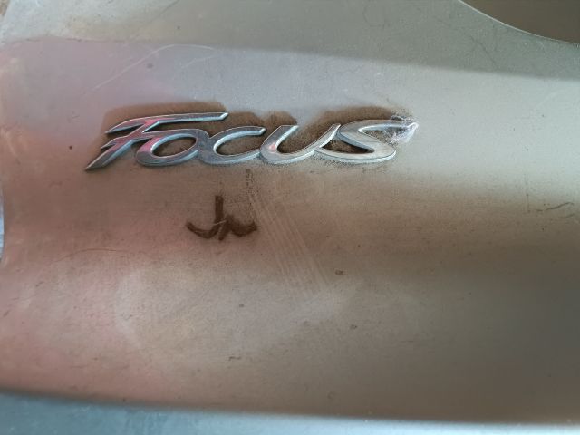 bontott FORD FOCUS III Csomagtérajtó Díszléc