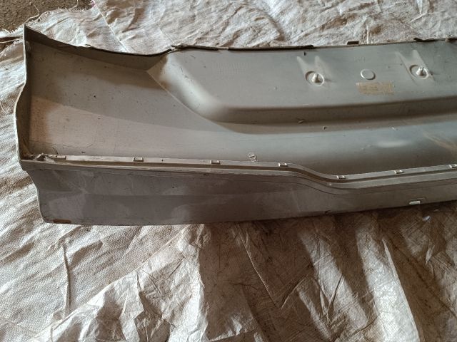 bontott FORD FOCUS III Csomagtérajtó Díszléc