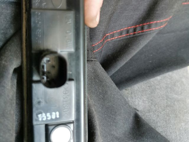 bontott FORD FOCUS III Csomagtérajtó Kapcsoló