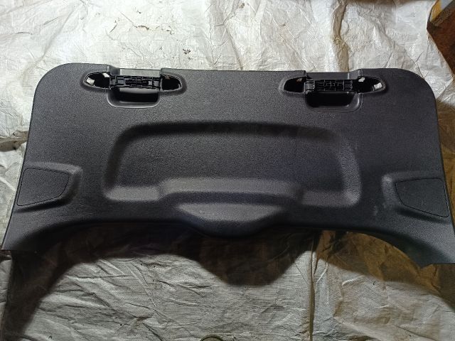 bontott FORD FOCUS III Csomagtérajtó Kárpit