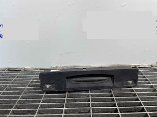 bontott FORD FOCUS III Csomagtérajtó Kilincs