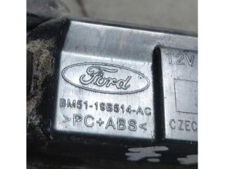 bontott FORD FOCUS III Csomagtérajtó Kilincs