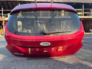 bontott FORD FOCUS III Csomagtérajtó (Részeivel)