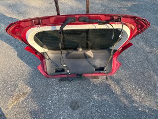 bontott FORD FOCUS III Csomagtérajtó (Részeivel)