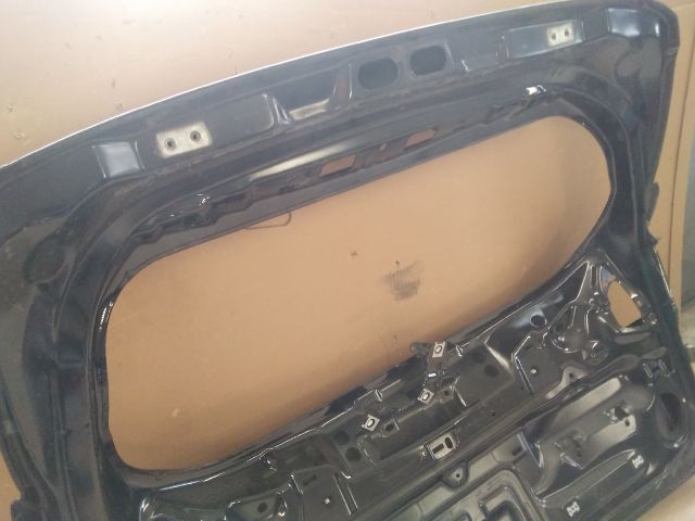 bontott FORD FOCUS III Csomagtérajtó (Üres lemez)