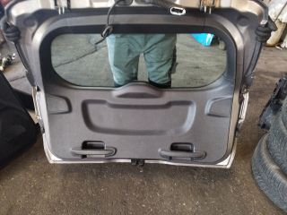 bontott FORD FOCUS III Csomagtérajtó (Üres lemez)