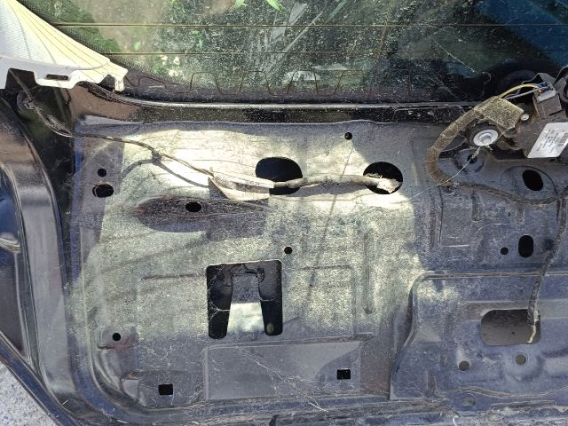 bontott FORD FOCUS III Csomagtérajtó (Üres lemez)