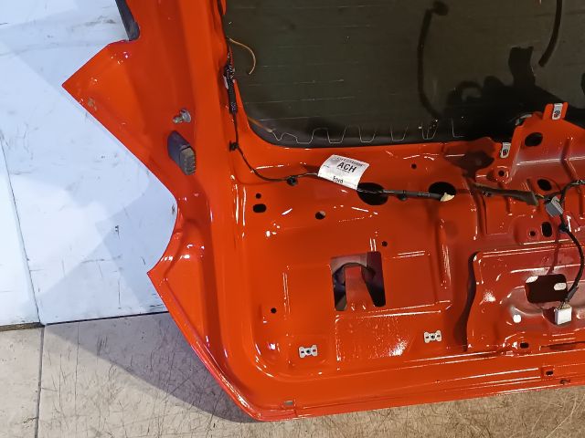 bontott FORD FOCUS III Csomagtérajtó (Üres lemez)