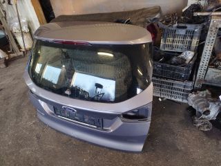 bontott FORD FOCUS III Csomagtérajtó (Üres lemez)