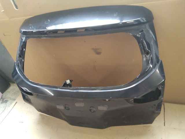 bontott FORD FOCUS III Csomagtérajtó (Üres lemez)