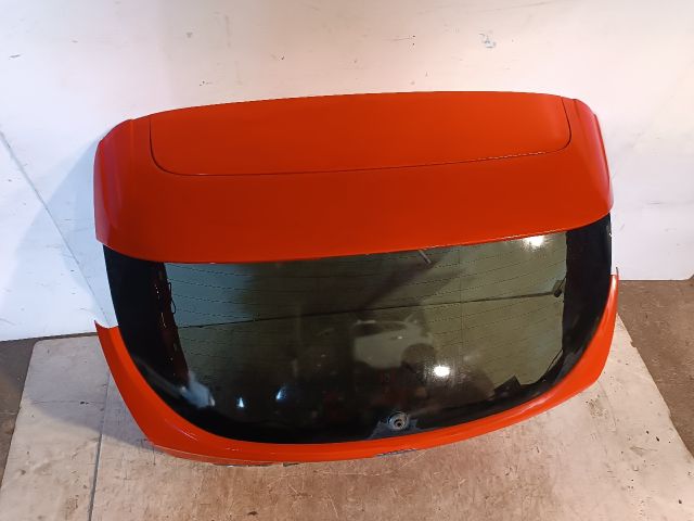 bontott FORD FOCUS III Csomagtérajtó (Üres lemez)