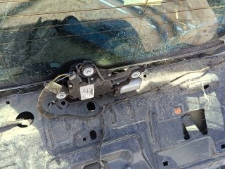 bontott FORD FOCUS III Csomagtérajtó (Üres lemez)