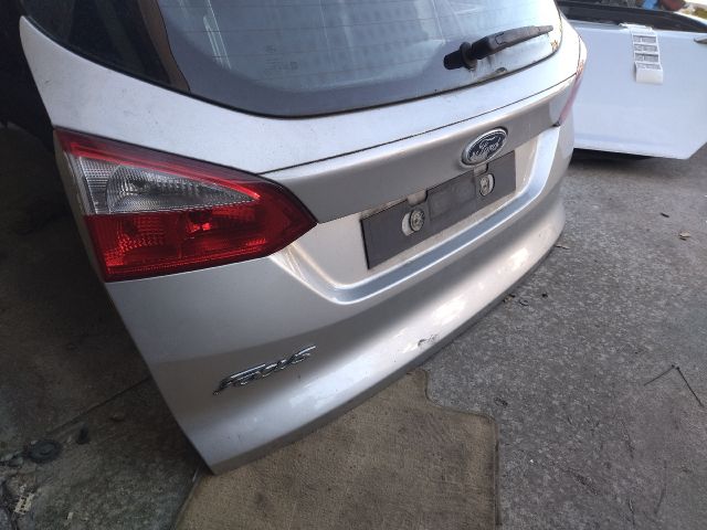 bontott FORD FOCUS III Csomagtérajtó (Üres lemez)