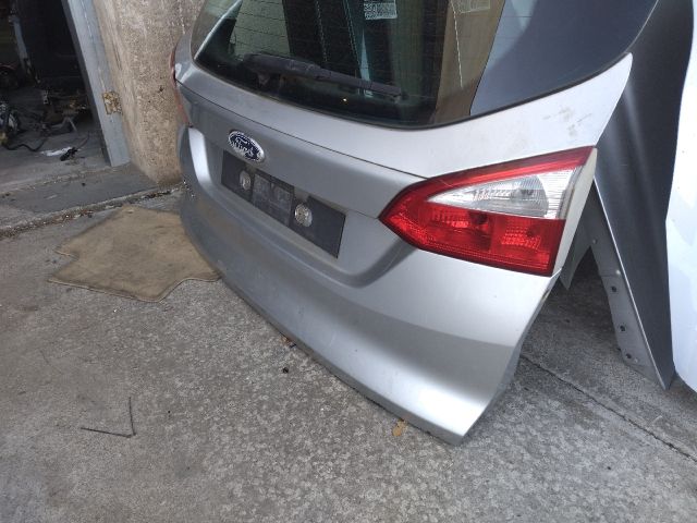 bontott FORD FOCUS III Csomagtérajtó (Üres lemez)