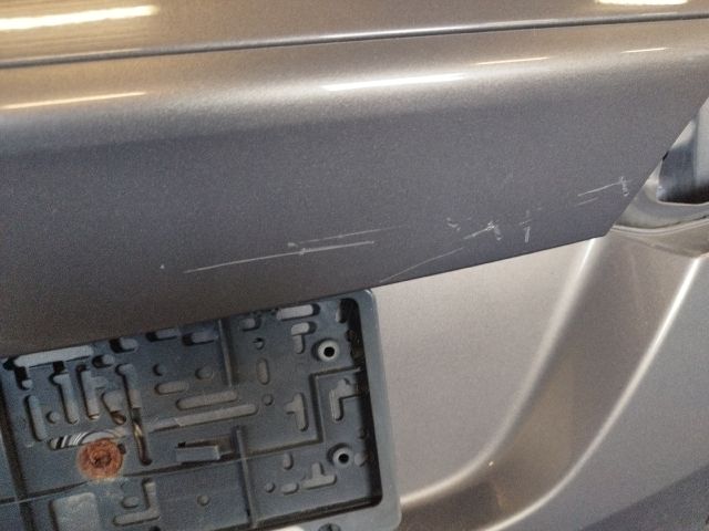 bontott FORD FOCUS III Csomagtérajtó (Üres lemez)