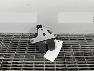 bontott FORD FOCUS III Csomagtérajtó Ütköző