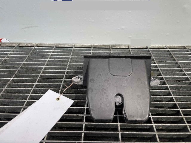 bontott FORD FOCUS III Csomagtérajtó Ütköző