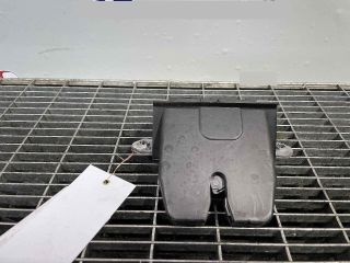 bontott FORD FOCUS III Csomagtérajtó Ütköző