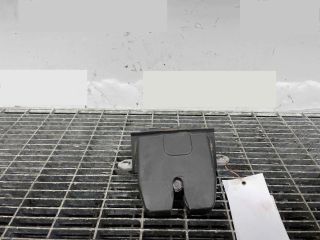 bontott FORD FOCUS III Csomagtérajtó Ütköző