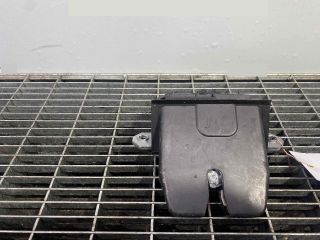 bontott FORD FOCUS III Csomagtérajtó Ütköző