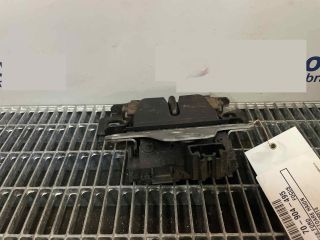 bontott FORD FOCUS III Csomagtérajtó Ütköző