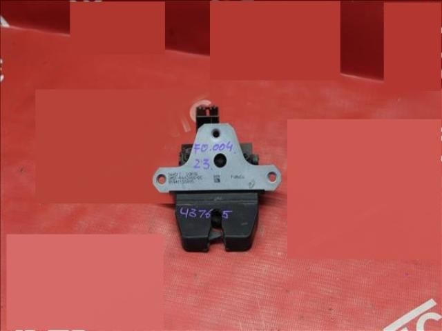 bontott FORD FOCUS III Csomagtérajtó Zárszerkezet