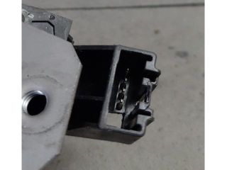 bontott FORD FOCUS III Csomagtérajtó Zárszerkezet