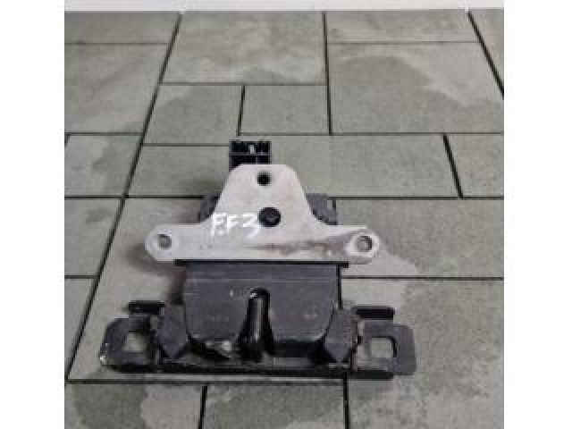 bontott FORD FOCUS III Csomagtérajtó Zárszerkezet