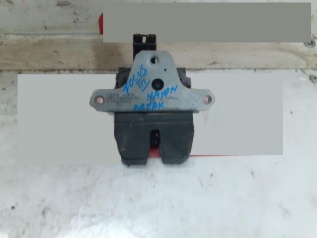 bontott FORD FOCUS III Csomagtérajtó Zárszerkezet