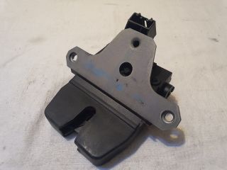 bontott FORD FOCUS III Csomagtérajtó Zárszerkezet