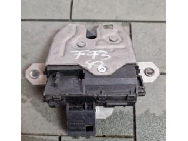 bontott FORD FOCUS III Csomagtérajtó Zárszerkezet