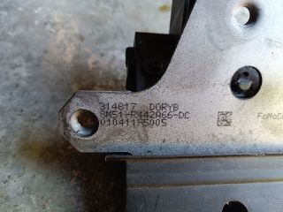 bontott FORD FOCUS III Csomagtérajtó Zárszerkezet