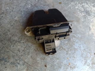 bontott FORD FOCUS III Csomagtérajtó Zárszerkezet