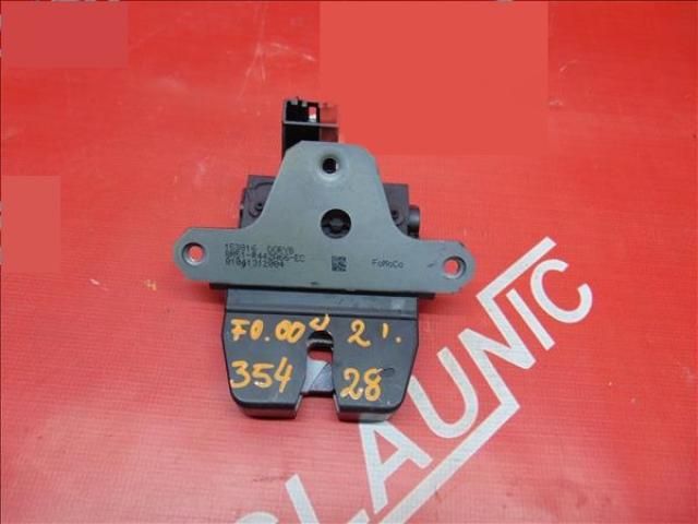 bontott FORD FOCUS III Csomagtérajtó Zárszerkezet