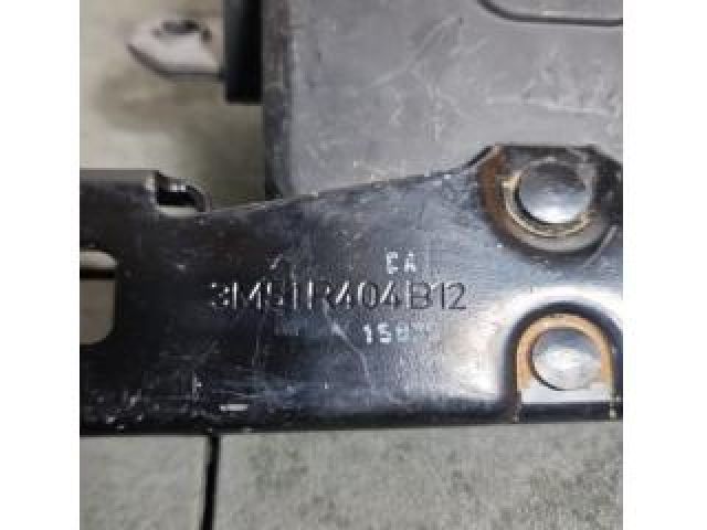 bontott FORD FOCUS III Csomagtérajtó Zárszerkezet