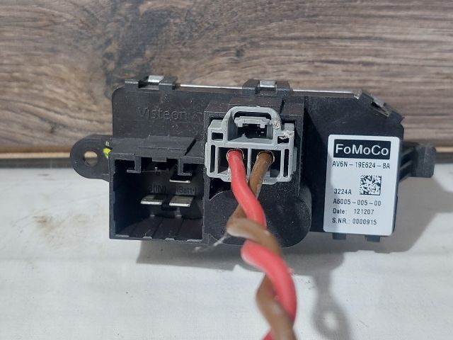 bontott FORD FOCUS III Előtét Ellenállás Fűtőmotor