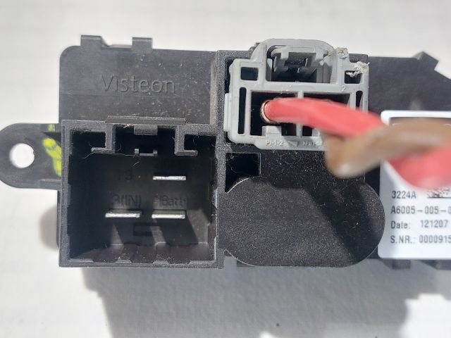 bontott FORD FOCUS III Előtét Ellenállás Fűtőmotor