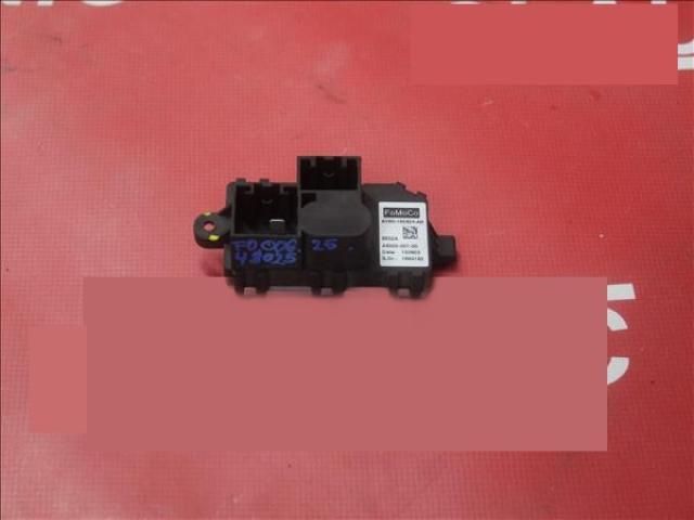 bontott FORD FOCUS III Előtét Ellenállás Fűtőmotor