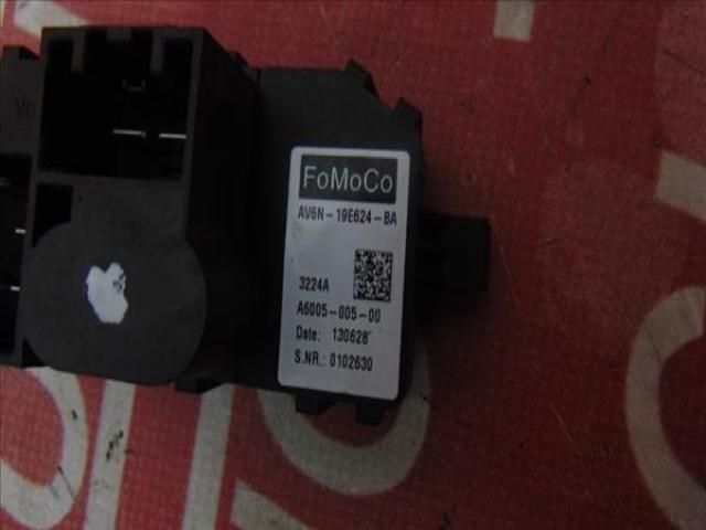 bontott FORD FOCUS III Előtét Ellenállás Fűtőmotor