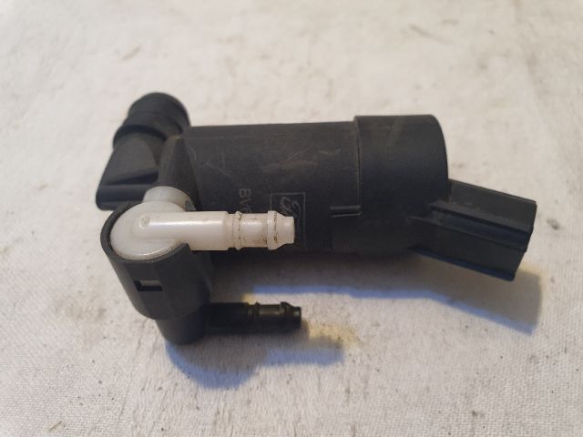 bontott FORD FOCUS III Első Ablakmosó Szivattyú