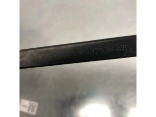 bontott FORD FOCUS III Első Ablaktörlő Kar