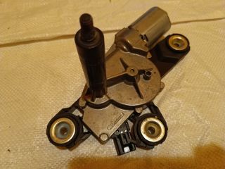 bontott FORD FOCUS III Első Ablaktörlő Motor