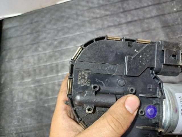 bontott FORD FOCUS III Első Ablaktörlő Motor