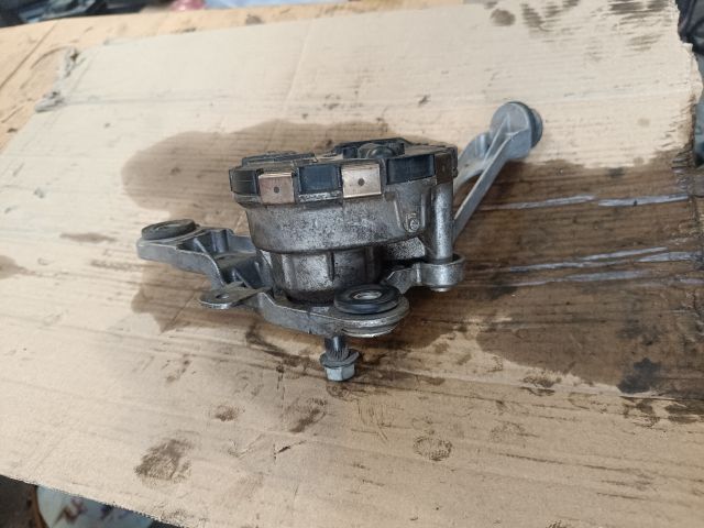 bontott FORD FOCUS III Első Ablaktörlő Motor