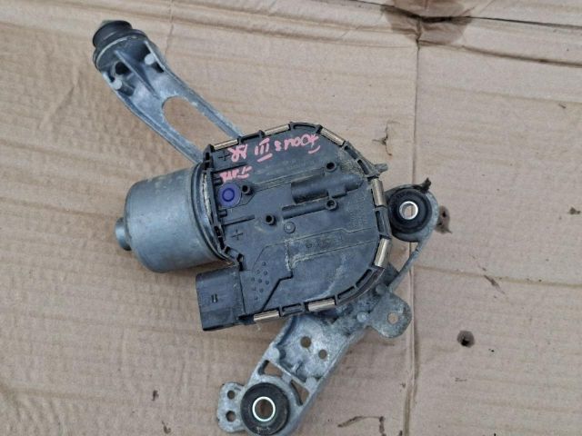 bontott FORD FOCUS III Első Ablaktörlő Motor