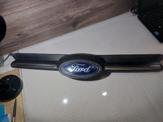 bontott FORD FOCUS III Első Embléma