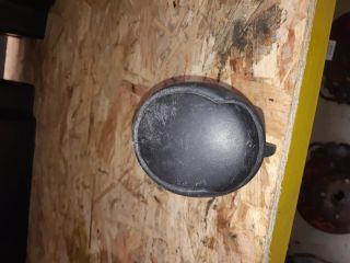 bontott FORD FOCUS III Első Hamutartó