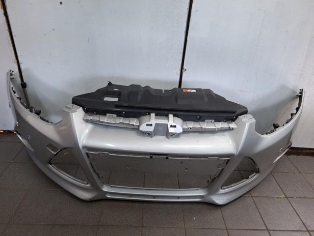 bontott FORD FOCUS III Első Lökhárító Merevítő (Fém)