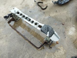 bontott FORD FOCUS III Első Lökhárító Merevítő (Fém)